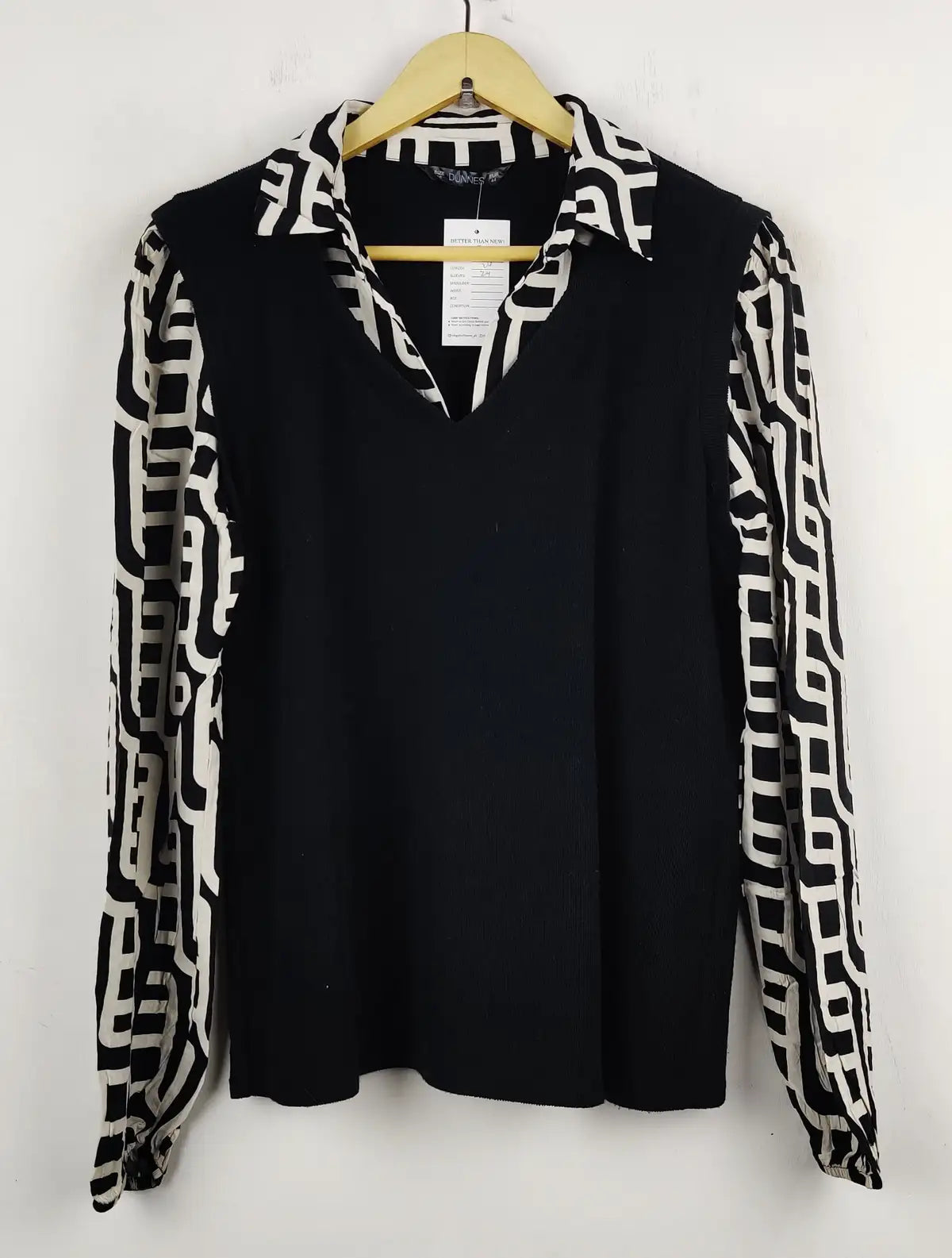 Buy online pre-used pre-loved 100% authentic & Original branded Dunnes Stores (WT-5589) available in Pakistan. Top international brands avilable.