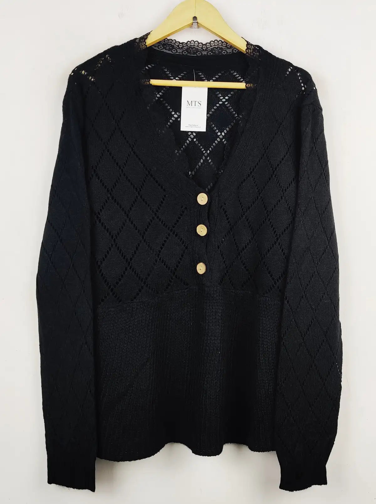 Buy online pre-used pre-loved 100% authentic & Original branded Shein (WT-5607) available in Pakistan. Top international brands avilable.