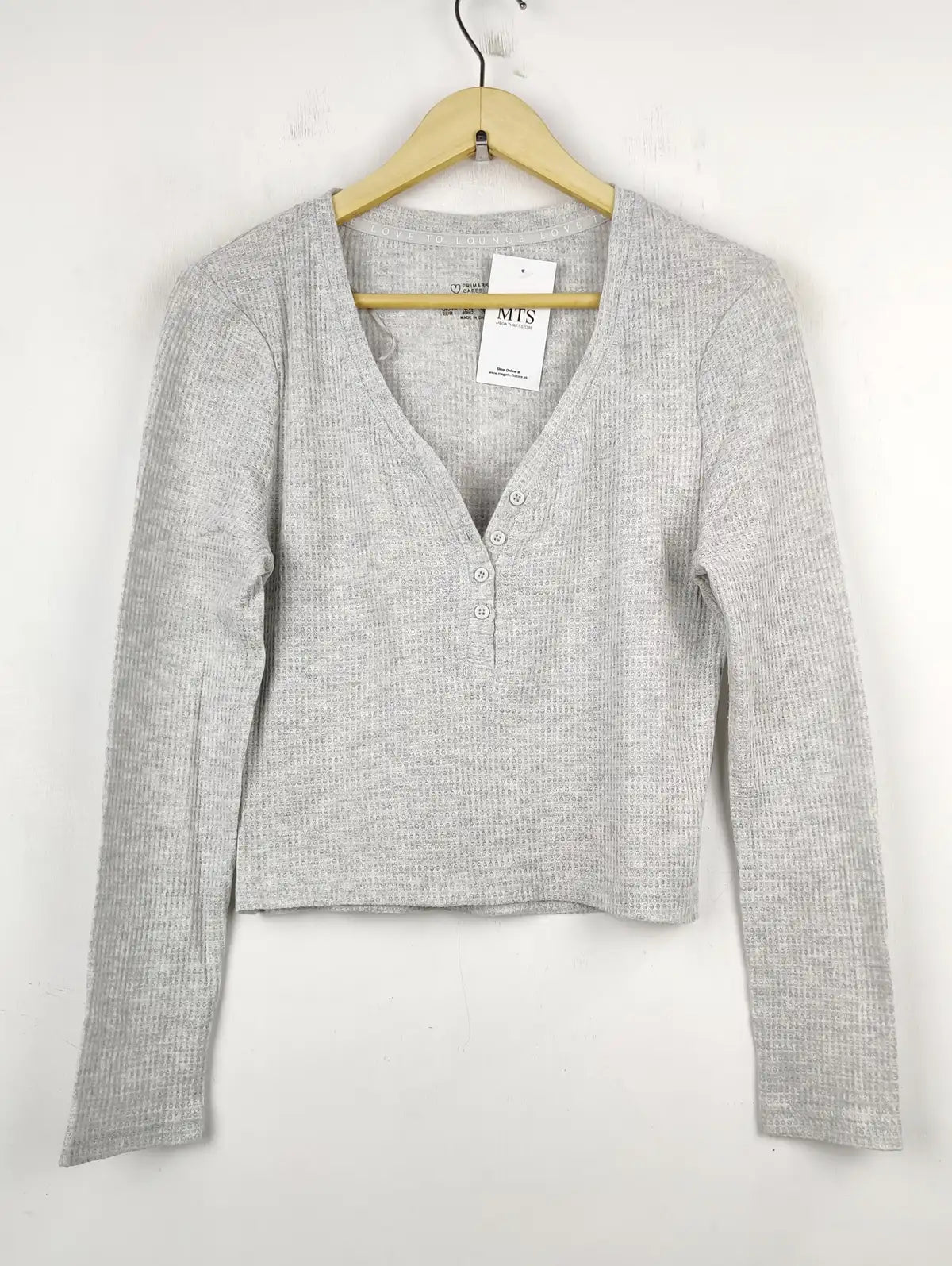 Buy online pre-used pre-loved 100% authentic & Original branded Primark (WT-5619) available in Pakistan. Top international brands avilable.