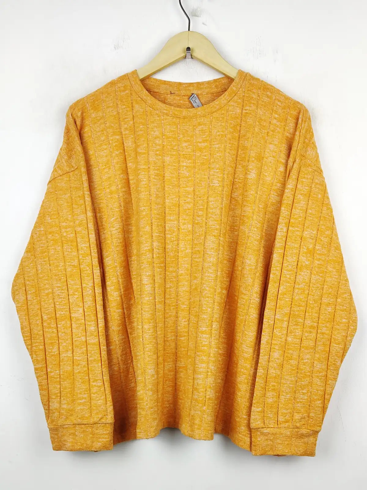 Buy online pre-used pre-loved 100% authentic & Original branded Marks & Spencer (WT-5639) available in Pakistan. Top international brands avilable.