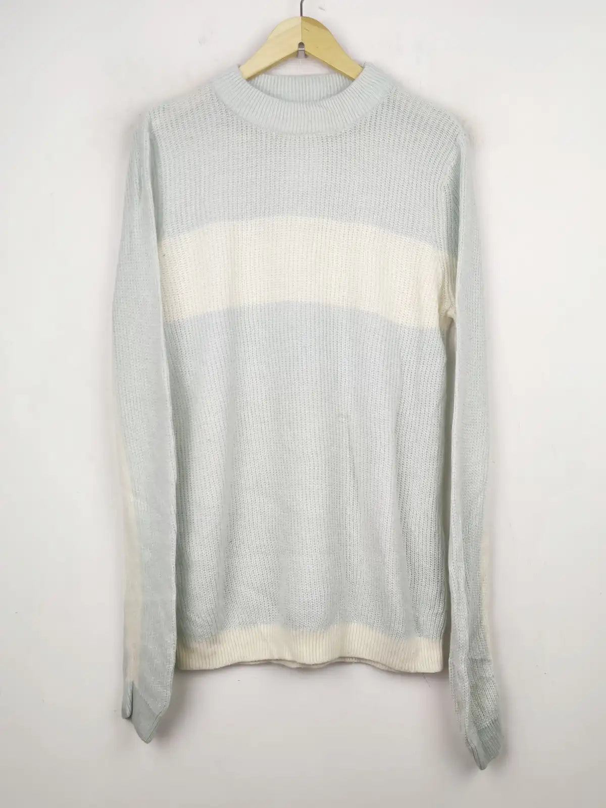 Buy online pre-used pre-loved 100% authentic & Original branded Coldwear (WT-5783) available in Pakistan. Top international brands avilable.