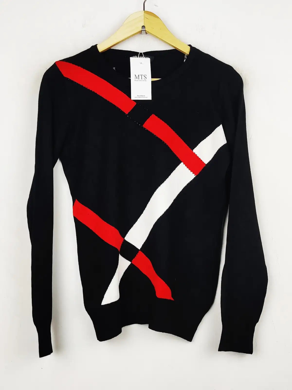 Buy online pre-used pre-loved 100% authentic & Original branded Paramour (WT-5793) available in Pakistan. Top international brands avilable.