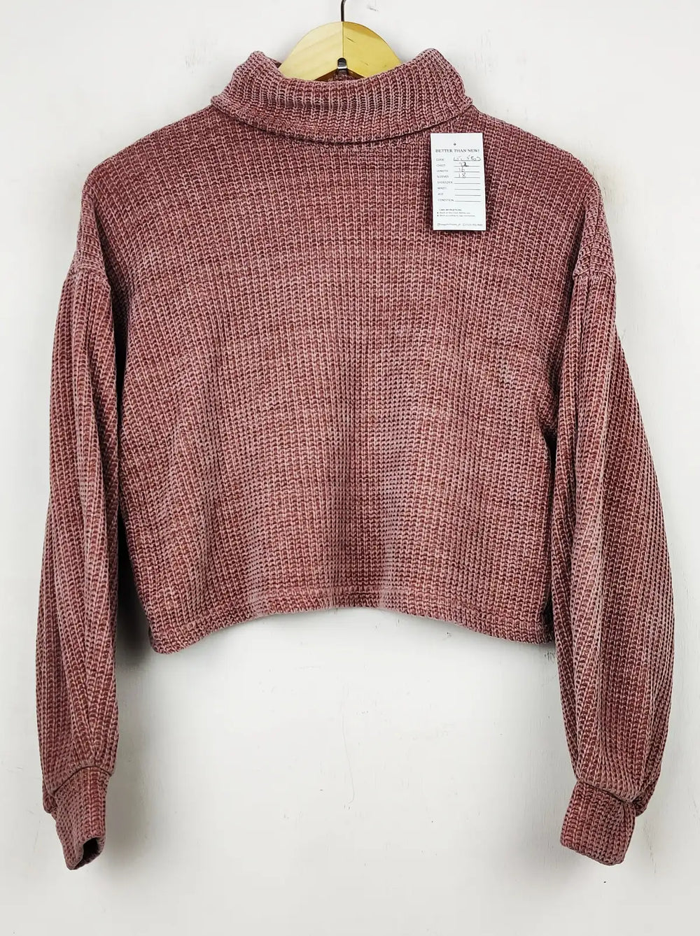 Buy online pre-used pre-loved 100% authentic & Original branded Bershka (WT-5802) available in Pakistan. Top international brands avilable.