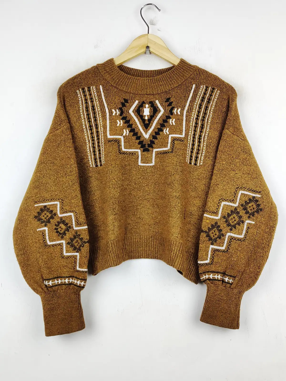 Buy online pre-used pre-loved 100% authentic & Original branded New Look (WT-5821) available in Pakistan. Top international brands avilable.