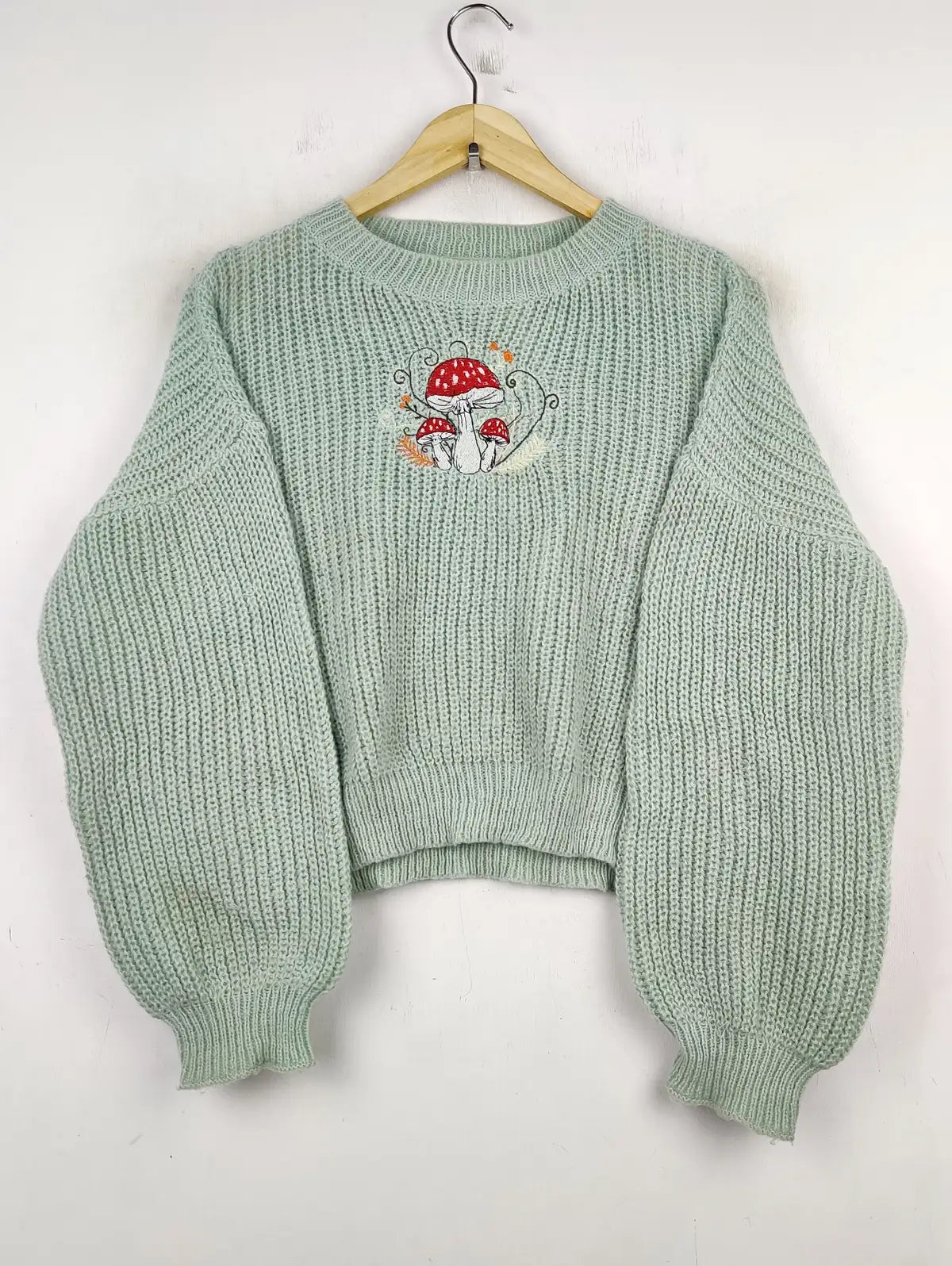 Buy online pre-used pre-loved 100% authentic & Original branded Romwe (WT-5833) available in Pakistan. Top international brands avilable.