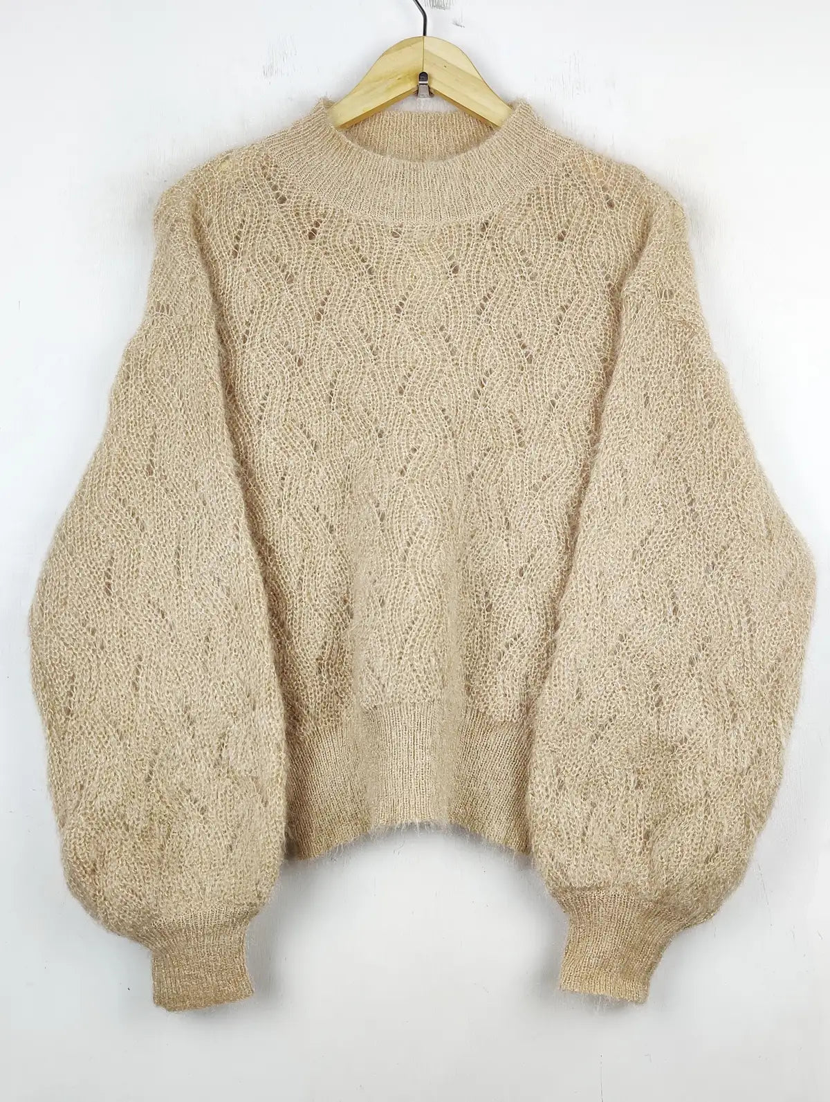 Buy online pre-used pre-loved 100% authentic & Original branded Shein (WT-5836) available in Pakistan. Top international brands avilable.