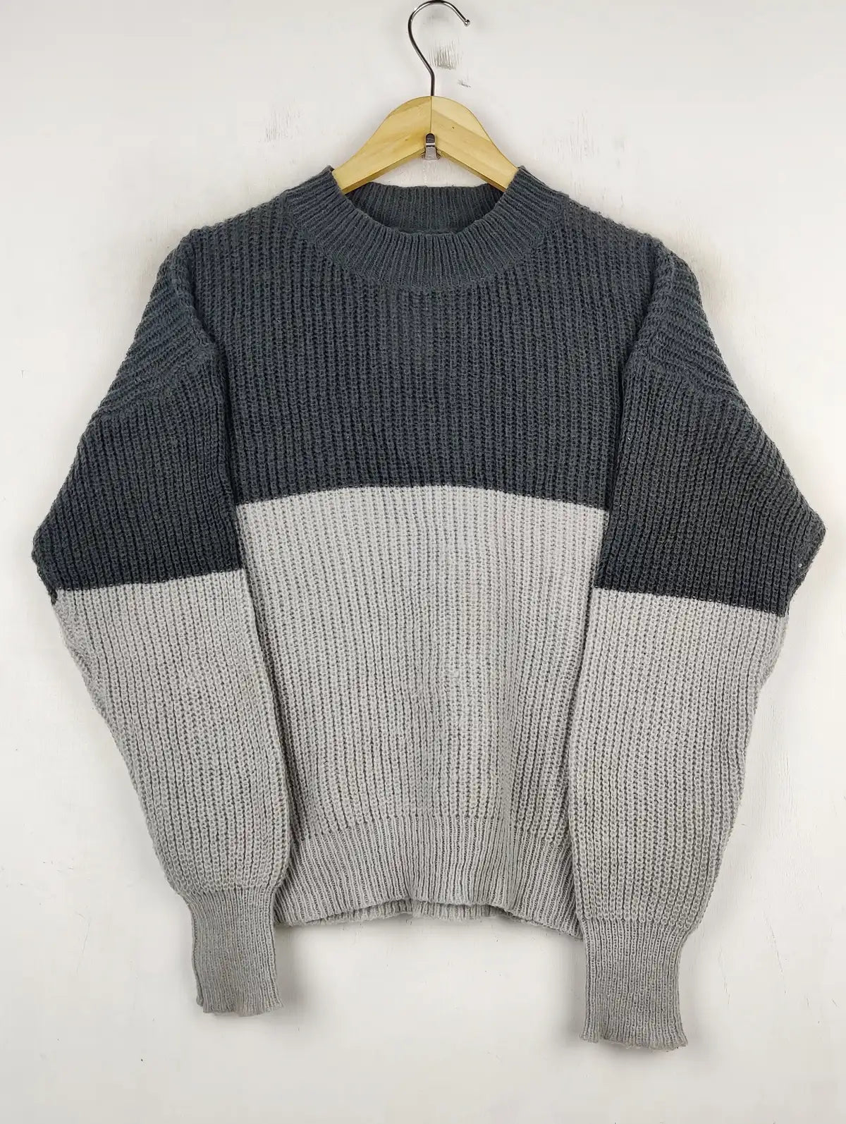 Buy online pre-used pre-loved 100% authentic & Original branded Shein (WT-5849) available in Pakistan. Top international brands avilable.