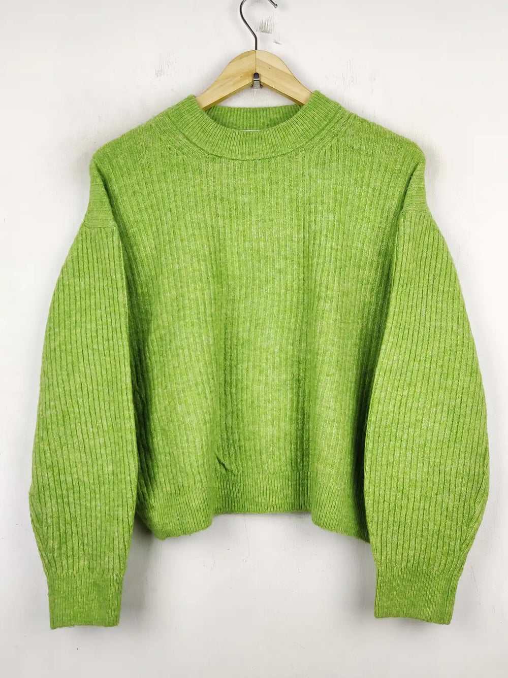 Buy online pre-used pre-loved 100% authentic & Original branded H&M (WT-5862) available in Pakistan. Top international brands avilable.