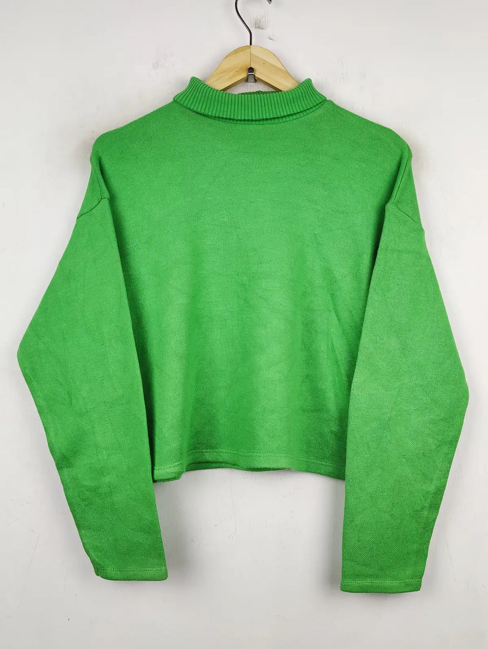 Buy online pre-used pre-loved 100% authentic & Original branded Zara (WT-5875) available in Pakistan. Top international brands avilable.