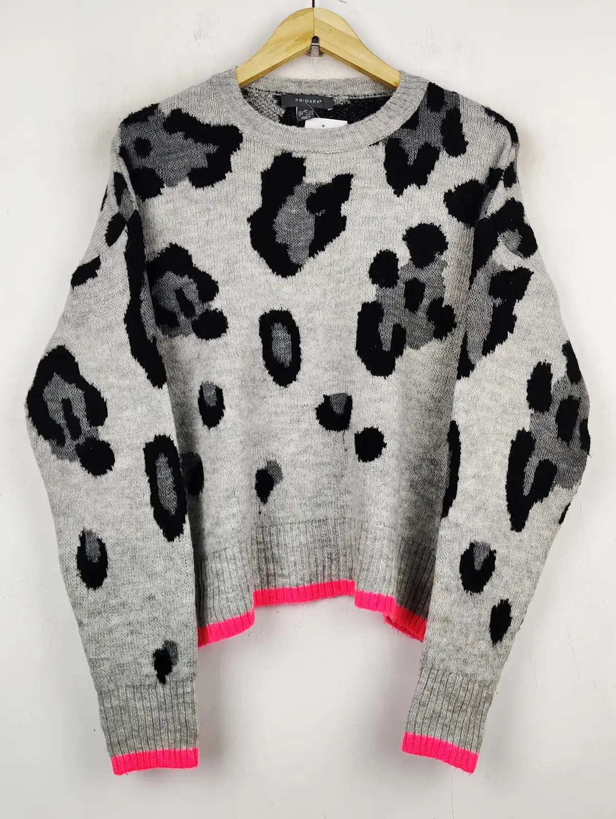 Buy online pre-used pre-loved 100% authentic & Original branded Primark (WT-5882) available in Pakistan. Top international brands avilable.