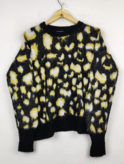 Buy online pre-used pre-loved 100% authentic & Original branded Pieces (WT-5928) available in Pakistan. Top international brands avilable.