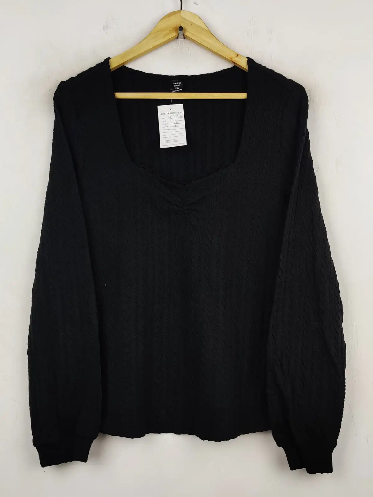 Buy online pre-used pre-loved 100% authentic & Original branded Shein (WT-5936) available in Pakistan. Top international brands avilable.