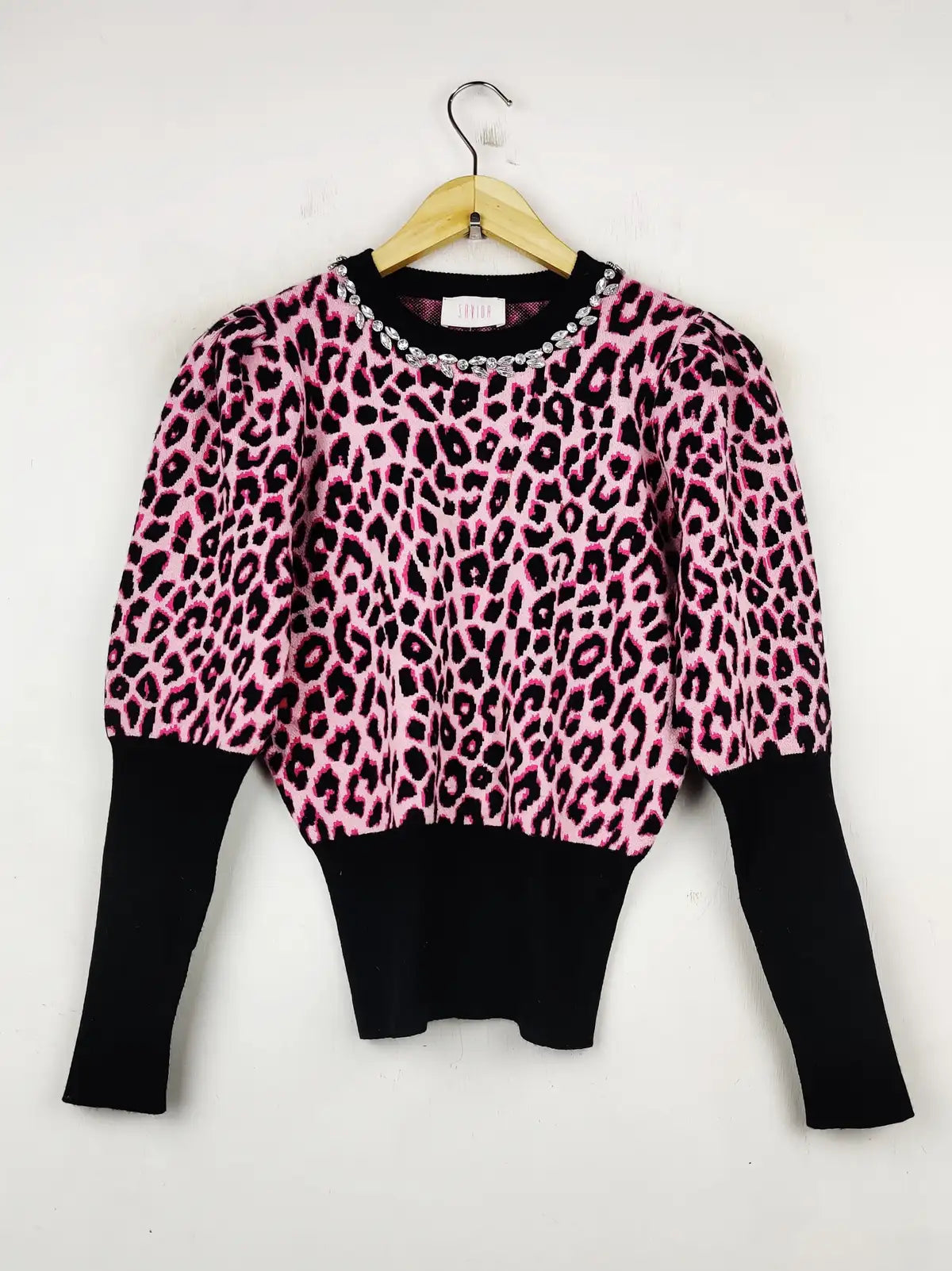 Buy online pre-used pre-loved 100% authentic & Original branded Savida (WT-5964) available in Pakistan. Top international brands avilable.