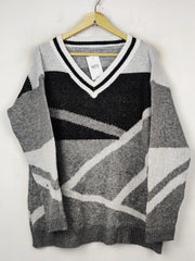 Buy online pre-used pre-loved 100% authentic & Original branded Unknown Brand (WT-6066) available in Pakistan. Top international brands avilable.