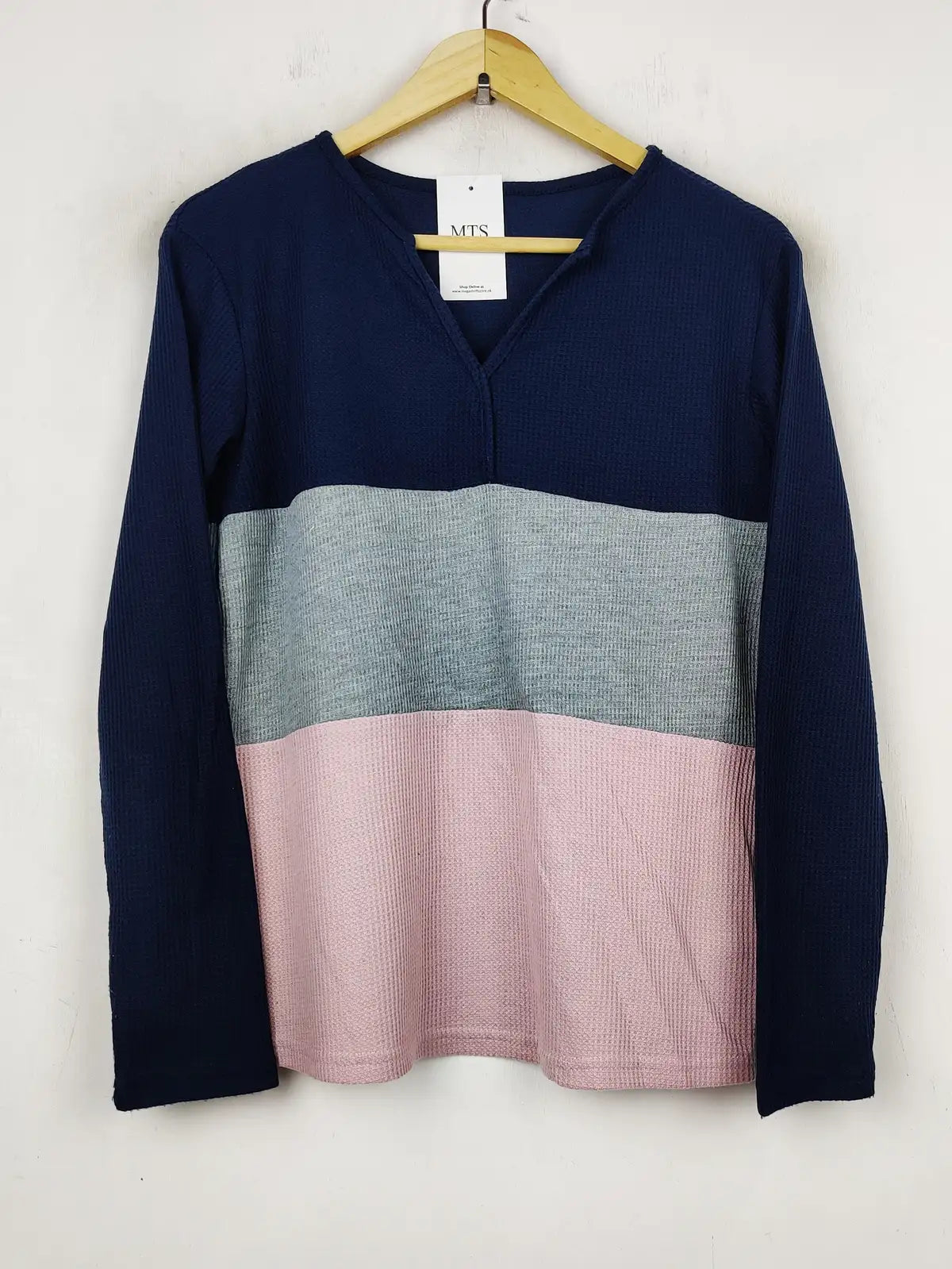 Buy online pre-used pre-loved 100% authentic & Original branded Shein (WT-6083) available in Pakistan. Top international brands avilable.