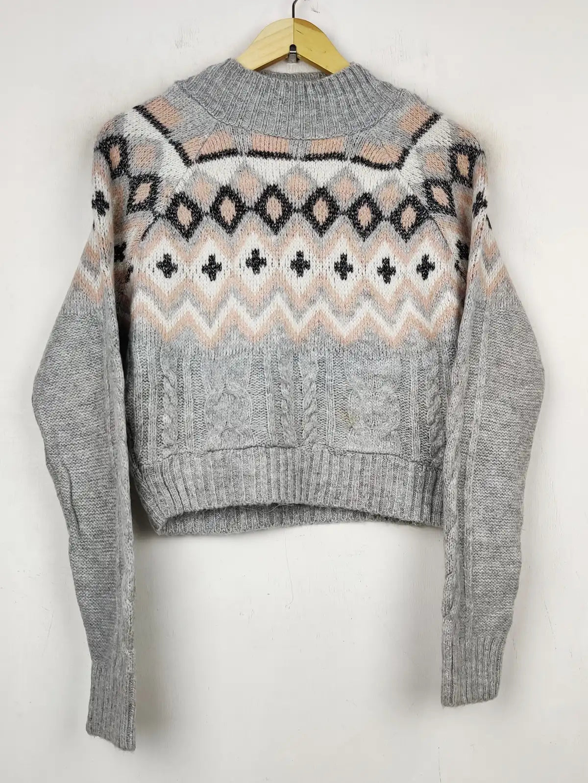 Buy online pre-used pre-loved 100% authentic & Original branded Papaya (WT-6110) available in Pakistan. Top international brands avilable.