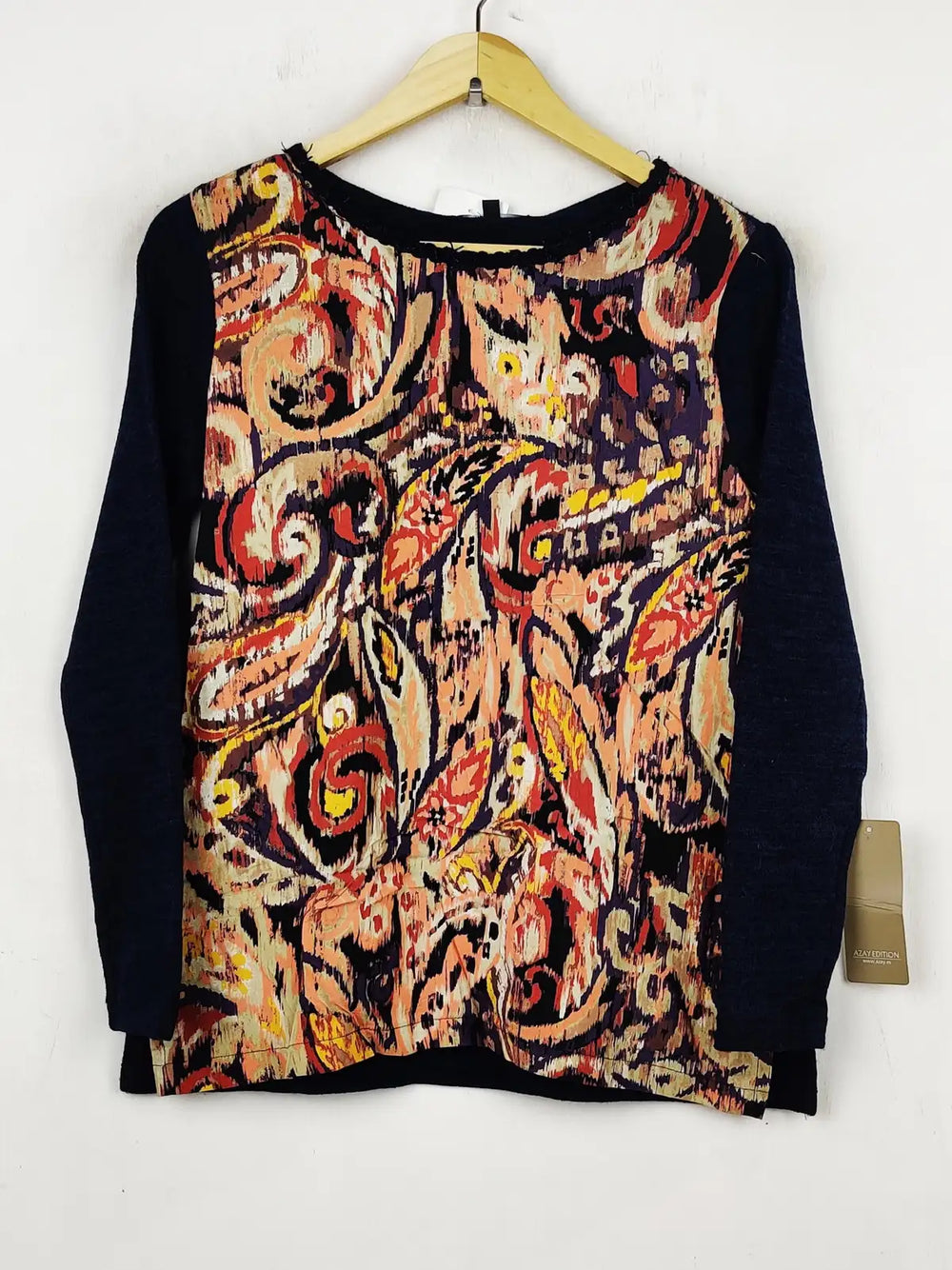 Buy online pre-used pre-loved 100% authentic & Original branded Azay Collection (WT-6147) available in Pakistan. Top international brands avilable.