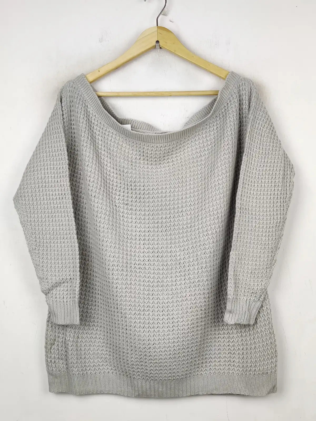 Buy online pre-used pre-loved 100% authentic & Original branded Boohoo (WT-6226) available in Pakistan. Top international brands avilable.