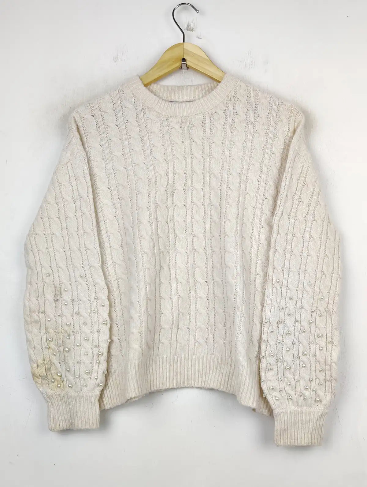 Buy online pre-used pre-loved 100% authentic & Original branded Tu (WT-6240) available in Pakistan. Top international brands avilable.