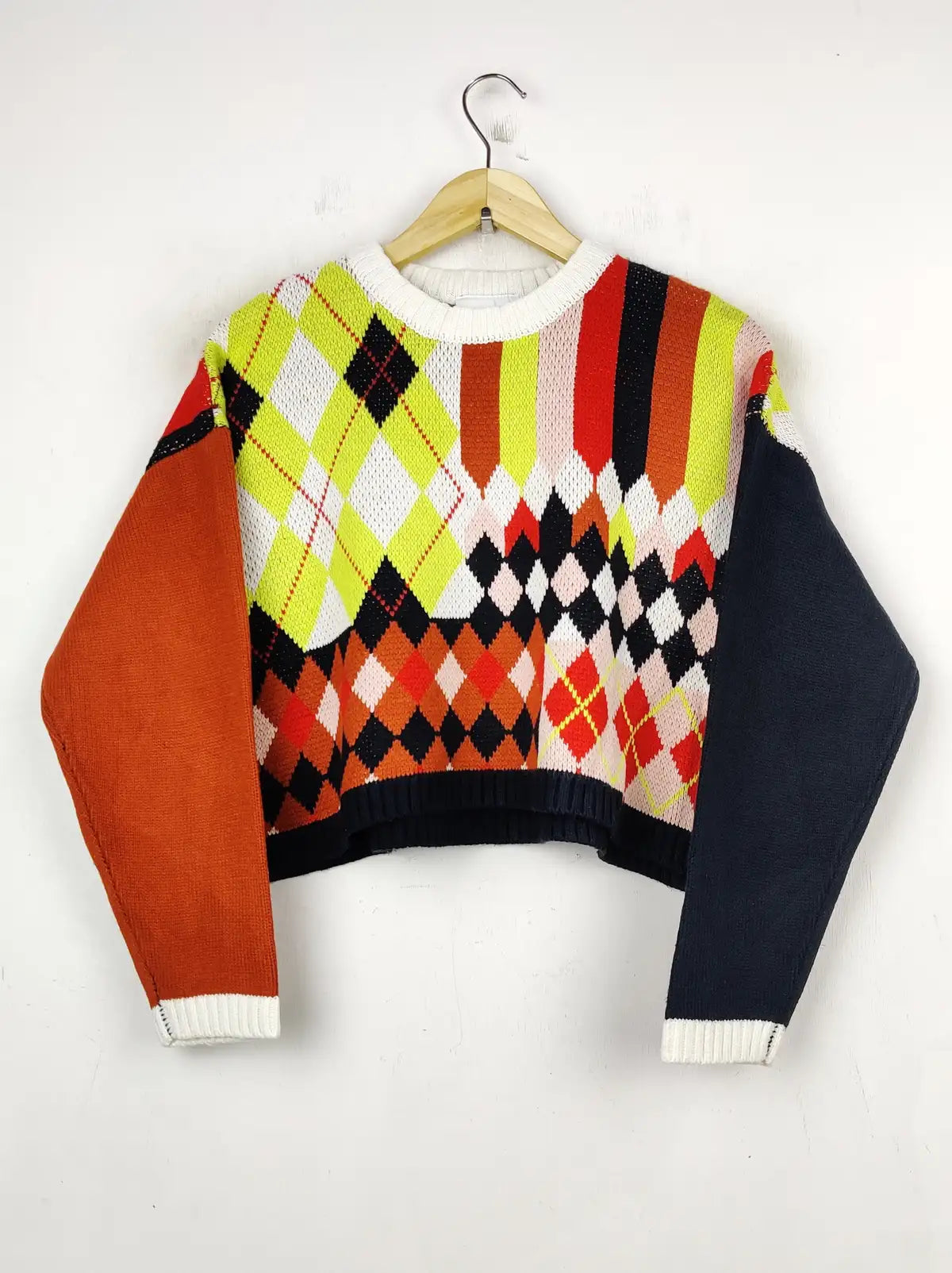 Buy online pre-used pre-loved 100% authentic & Original branded Topshop (WT-6243) available in Pakistan. Top international brands avilable.