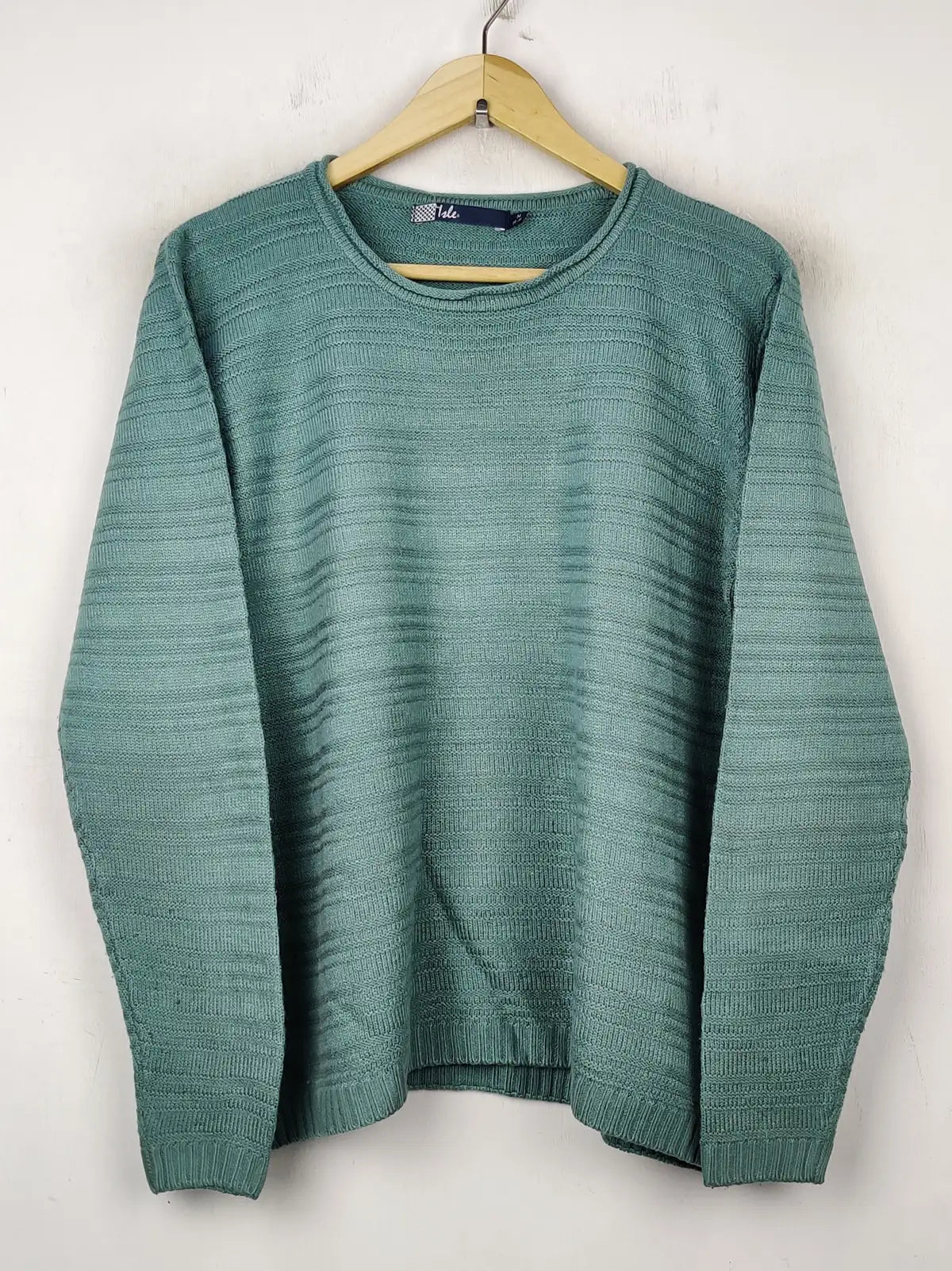 Buy online pre-used pre-loved 100% authentic & Original branded Isle (WT-6338) available in Pakistan. Top international brands avilable.