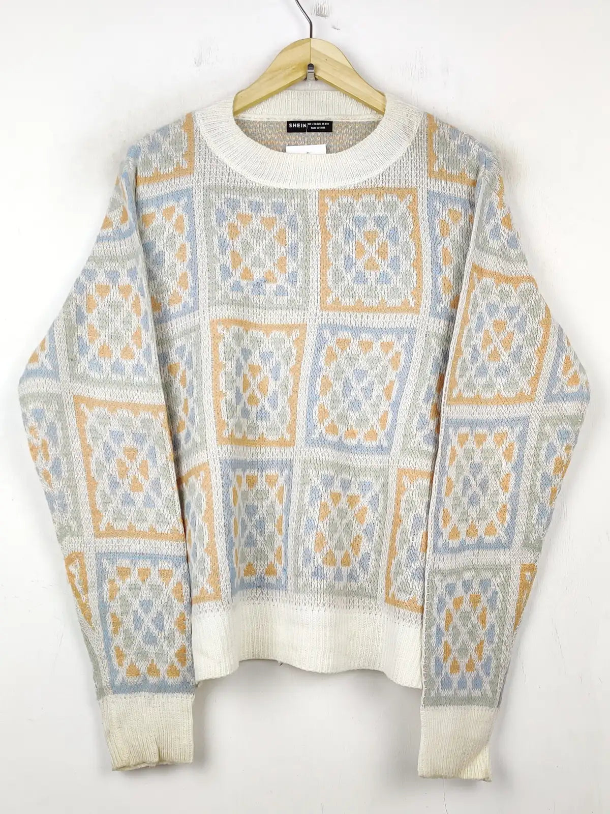 Buy online pre-used pre-loved 100% authentic & Original branded Shein (WT-6562) available in Pakistan. Top international brands avilable.