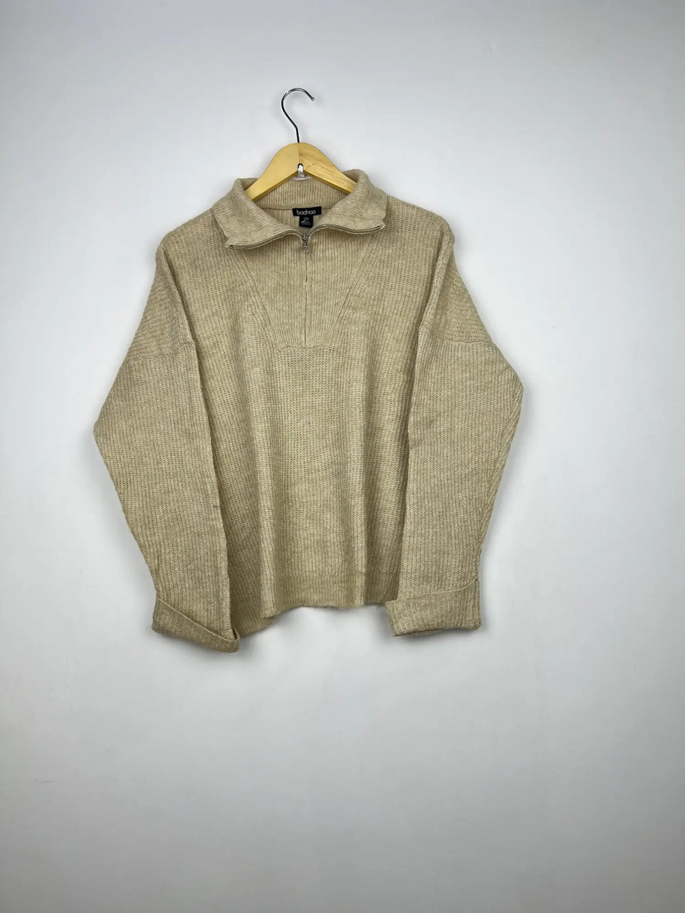 Buy online pre-used pre-loved 100% authentic & Original branded Boohoo (WT-6689) available in Pakistan. Top international brands avilable.