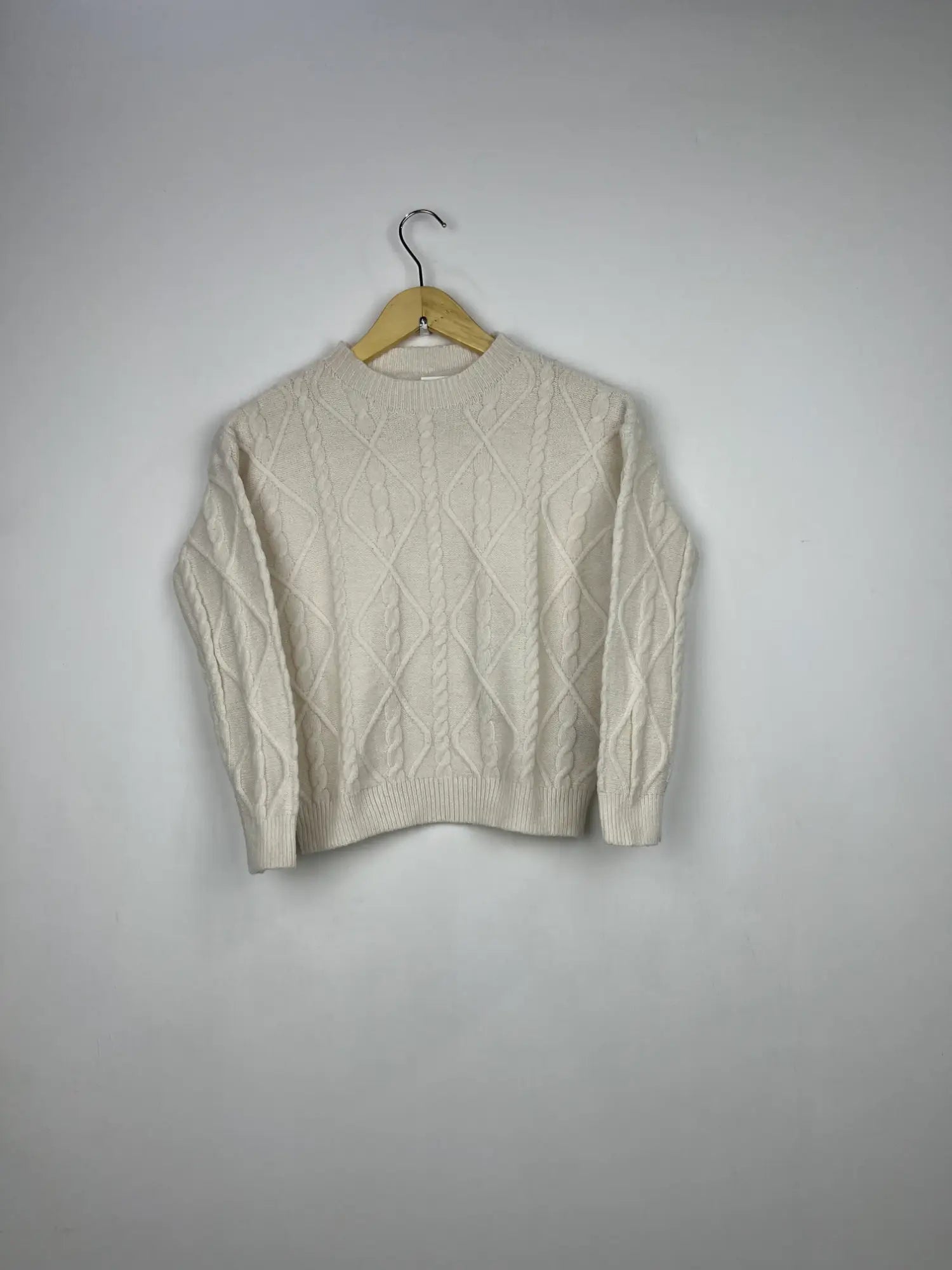 Buy online pre-used pre-loved 100% authentic & Original branded Shein (WT-6759) available in Pakistan. Top international brands avilable.