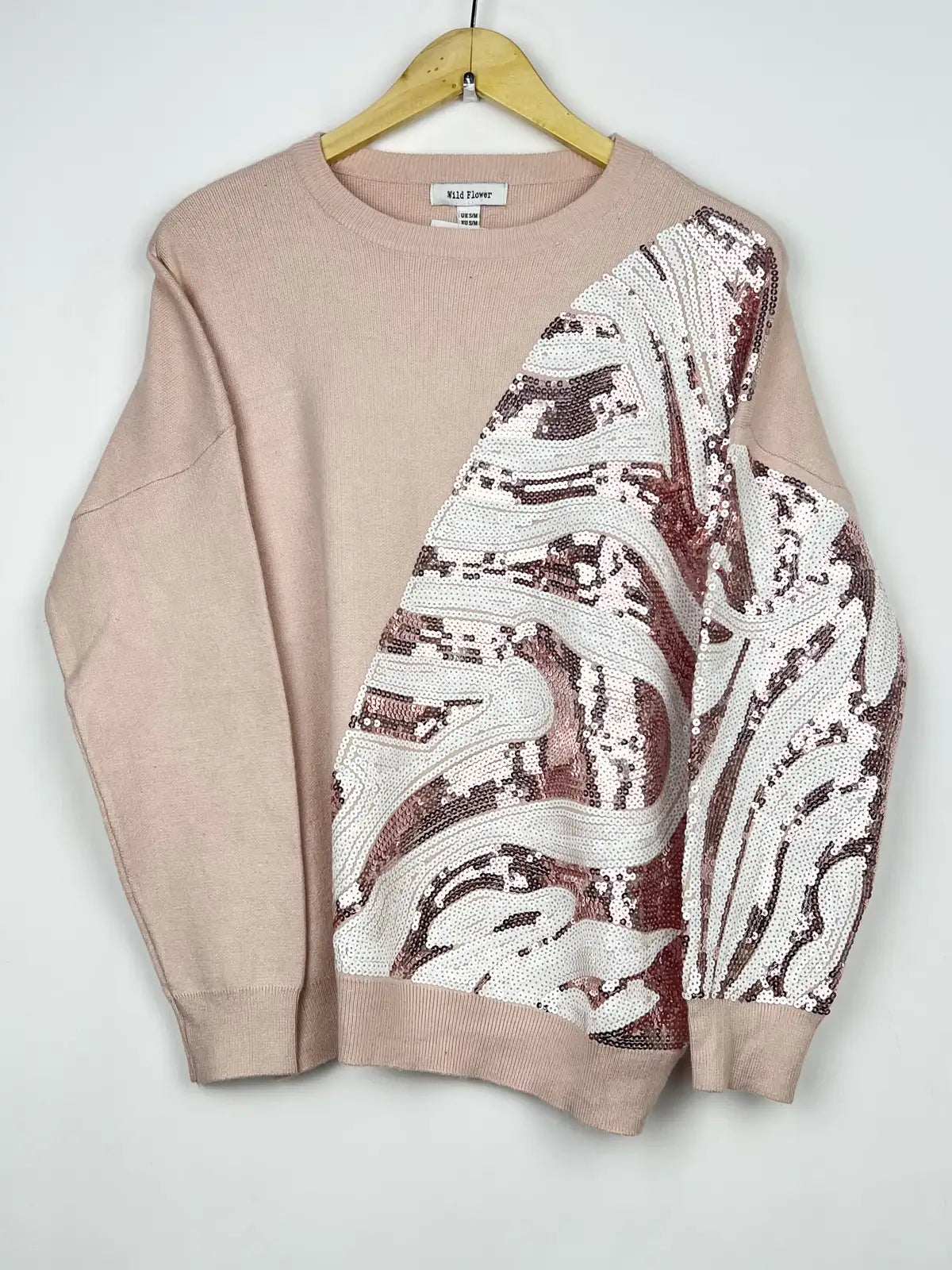 Buy online pre-used pre-loved 100% authentic & Original branded Wild Flower (WT-6779) available in Pakistan. Top international brands avilable.