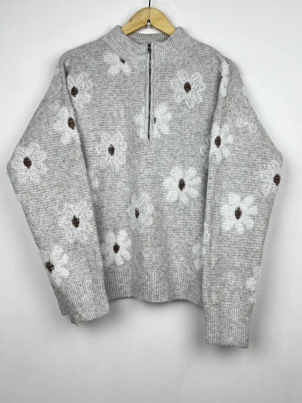 Buy online pre-used pre-loved 100% authentic & Original branded Shein (WT-6787) available in Pakistan. Top international brands avilable.