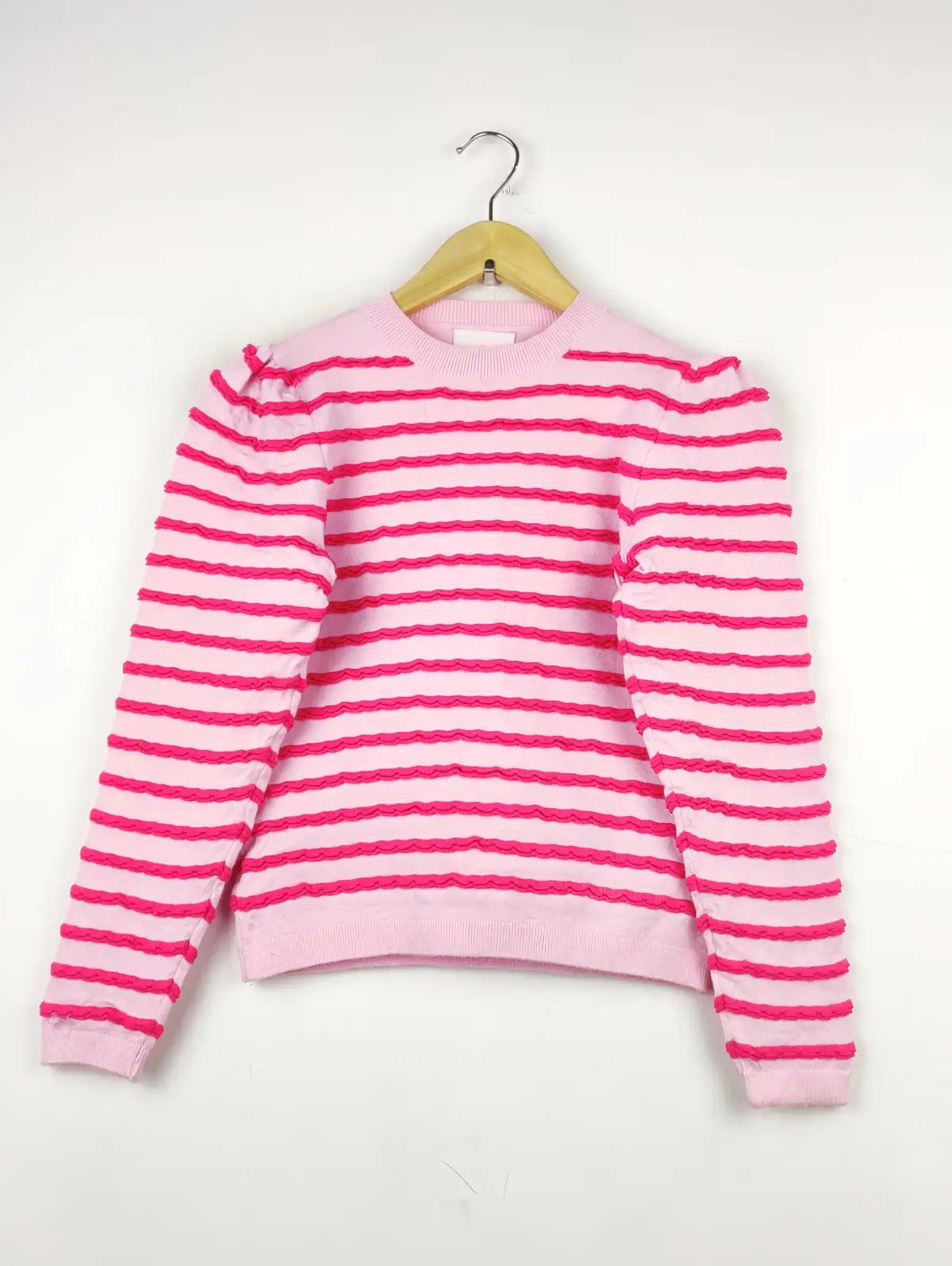 Buy online pre-used pre-loved 100% authentic & Original branded Savida (WT-6949) available in Pakistan. Top international brands avilable.