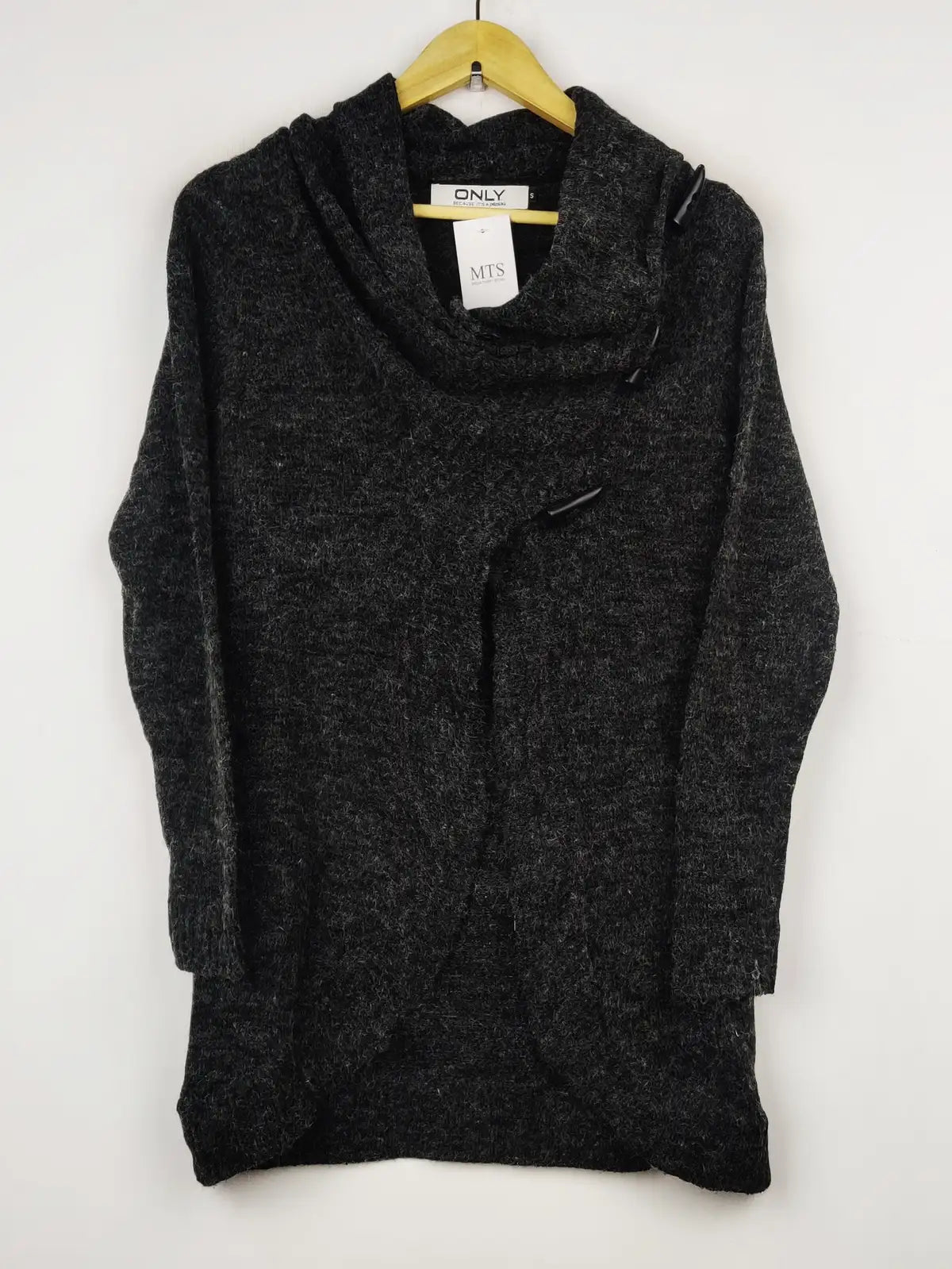 Buy online pre-used pre-loved 100% authentic & Original branded Only (WT-6993) available in Pakistan. Top international brands avilable.