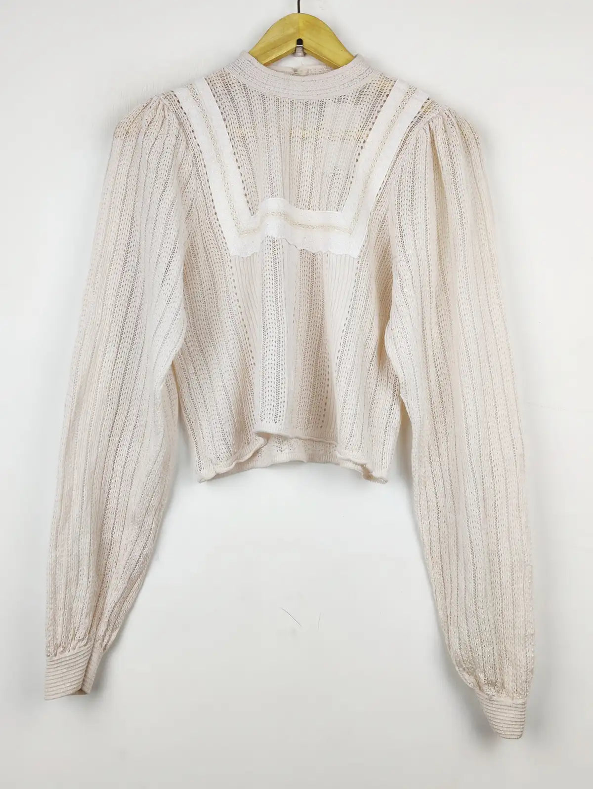 Buy online pre-used pre-loved 100% authentic & Original branded Zara (WT-7025) available in Pakistan. Top international brands avilable.