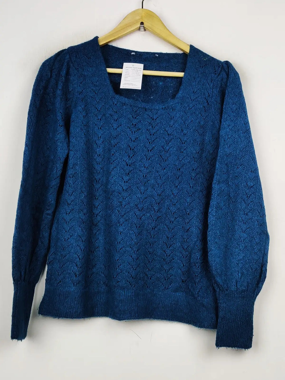 Buy online pre-used pre-loved 100% authentic & Original branded Gallery (WT-7055) available in Pakistan. Top international brands avilable.