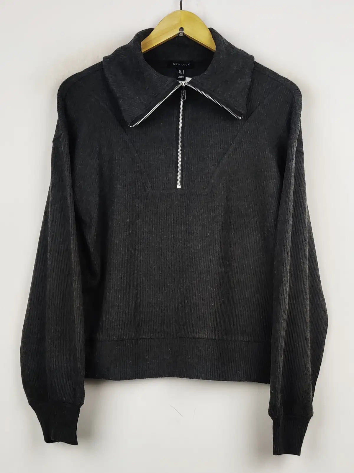 Buy online pre-used pre-loved 100% authentic & Original branded New Look (WT-7496) available in Pakistan. Top international brands avilable.