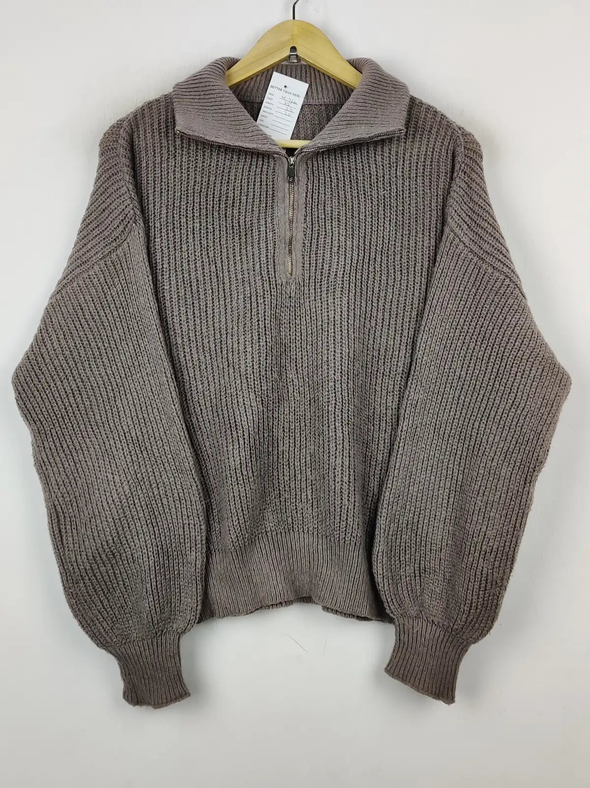 Buy online pre-used pre-loved 100% authentic & Original branded Unknown Brand (WT-7660) available in Pakistan. Top international brands avilable.