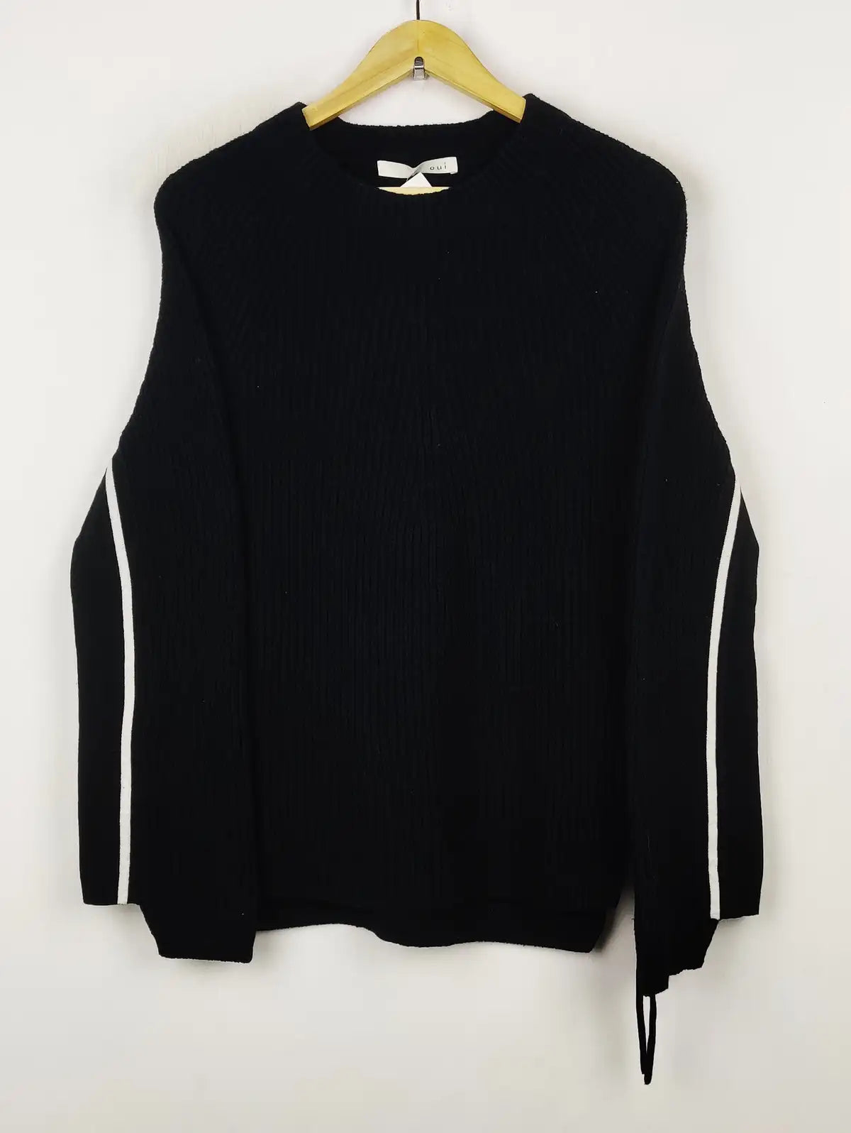 Buy online pre-used pre-loved 100% authentic & Original branded Oui (WT-7668) available in Pakistan. Top international brands avilable.