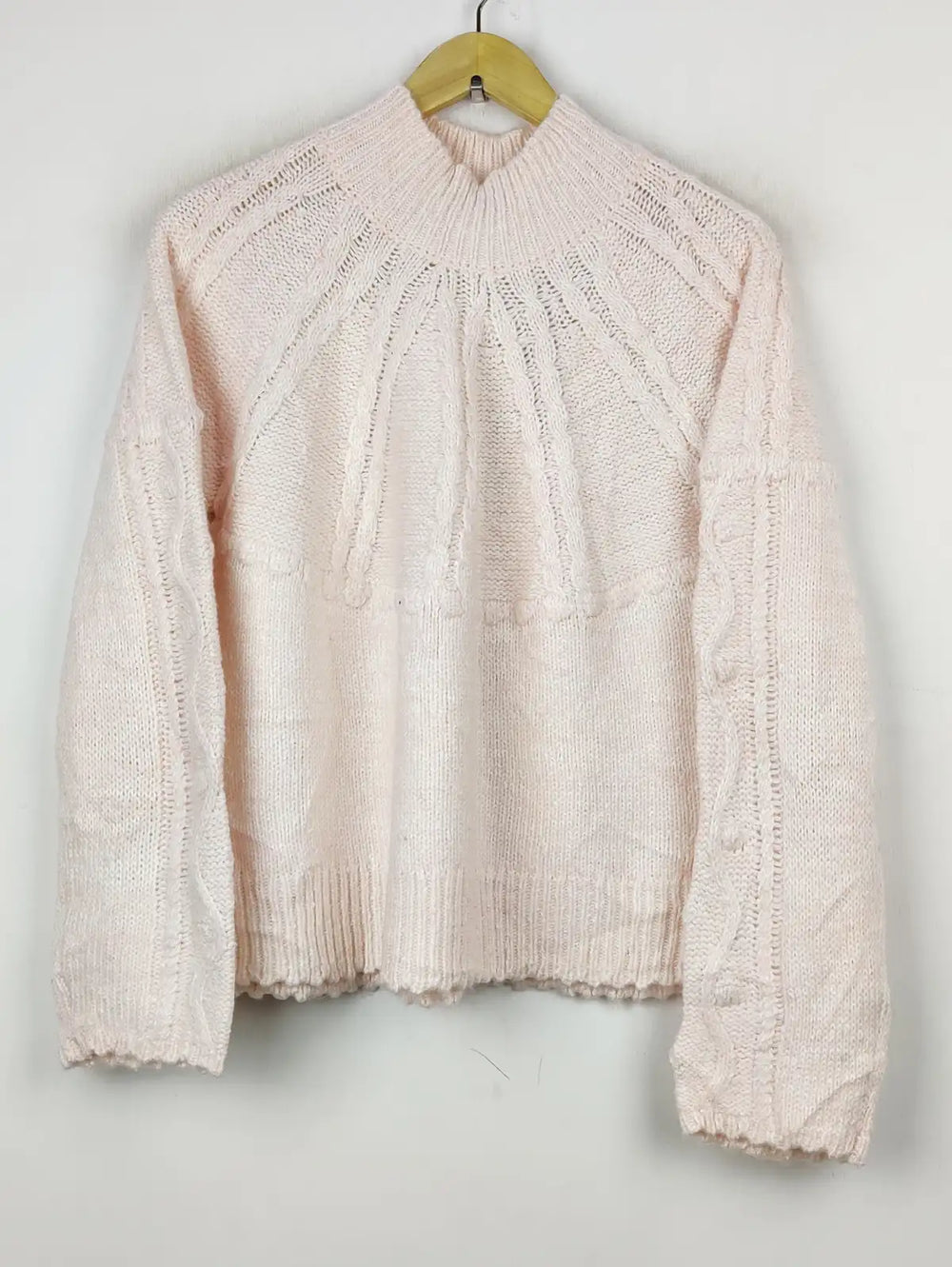 Buy online pre-used pre-loved 100% authentic & Original branded Gallery (WT-7685) available in Pakistan. Top international brands avilable.