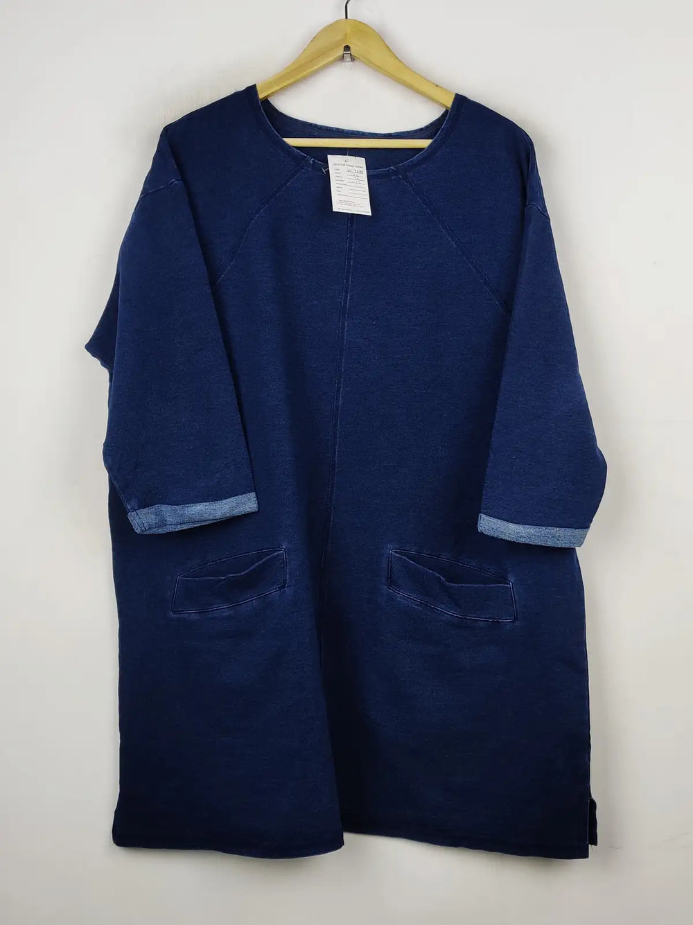 Buy online pre-used pre-loved 100% authentic & Original branded Tu (WT-7689) available in Pakistan. Top international brands avilable.