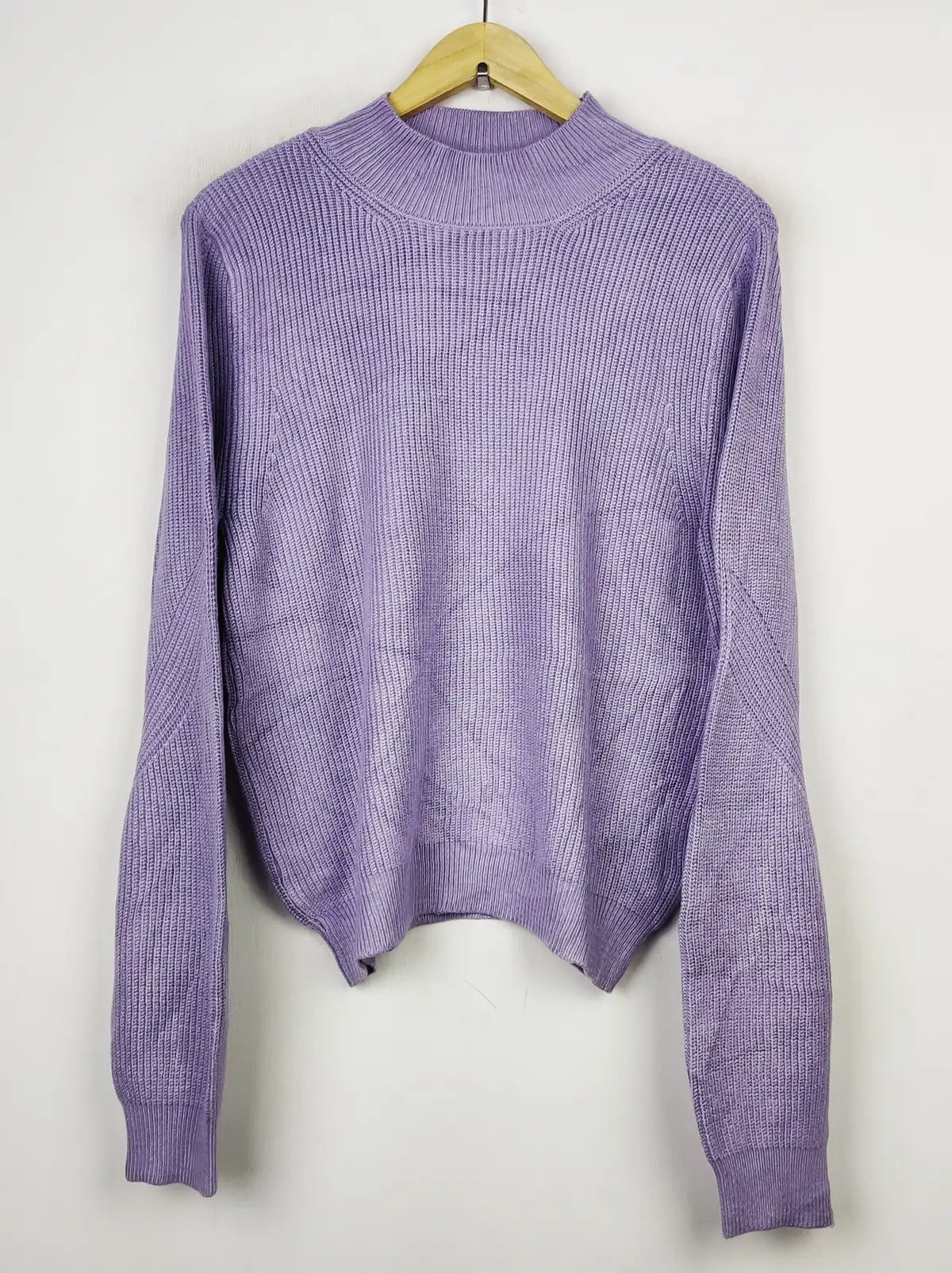 Buy online pre-used pre-loved 100% authentic & Original branded Twist (WT-7765) available in Pakistan. Top international brands avilable.