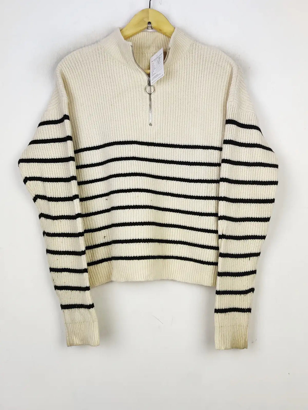 Buy online pre-used pre-loved 100% authentic & Original branded Shein (WT-7867) available in Pakistan. Top international brands avilable.