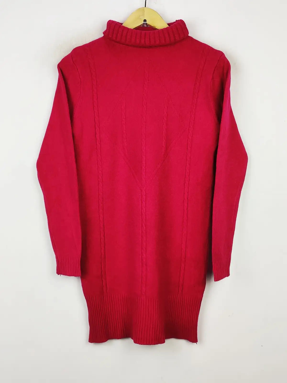 Buy online pre-used pre-loved 100% authentic & Original branded Sliver Swan (WT-7973) available in Pakistan. Top international brands avilable.