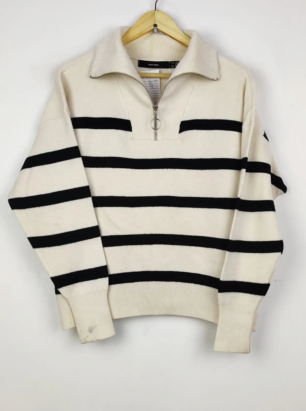 Buy online pre-used pre-loved 100% authentic & Original branded Vero Moda (WT-7988) available in Pakistan. Top international brands avilable.