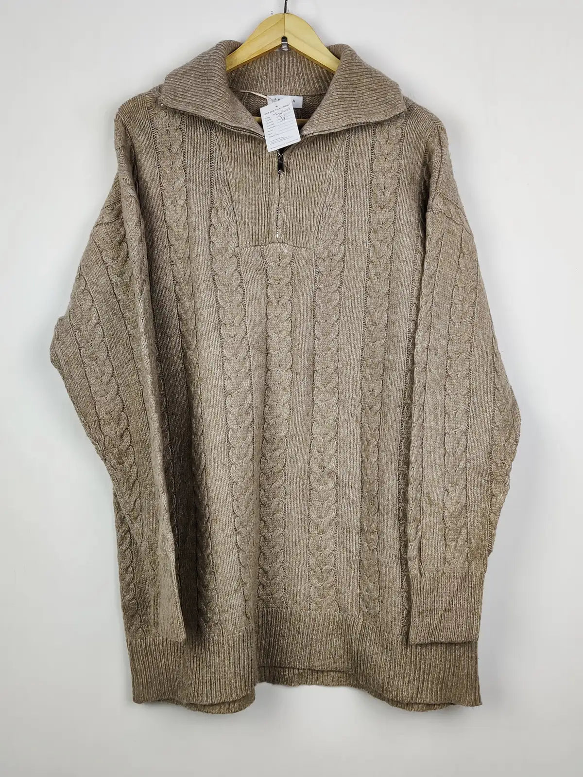 Buy online pre-used pre-loved 100% authentic & Original branded Papaya (WT-8039) available in Pakistan. Top international brands avilable.