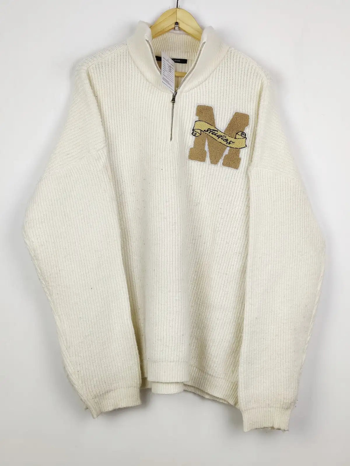 Buy online pre-used pre-loved 100% authentic & Original branded Milana Studio (WT-8041) available in Pakistan. Top international brands avilable.