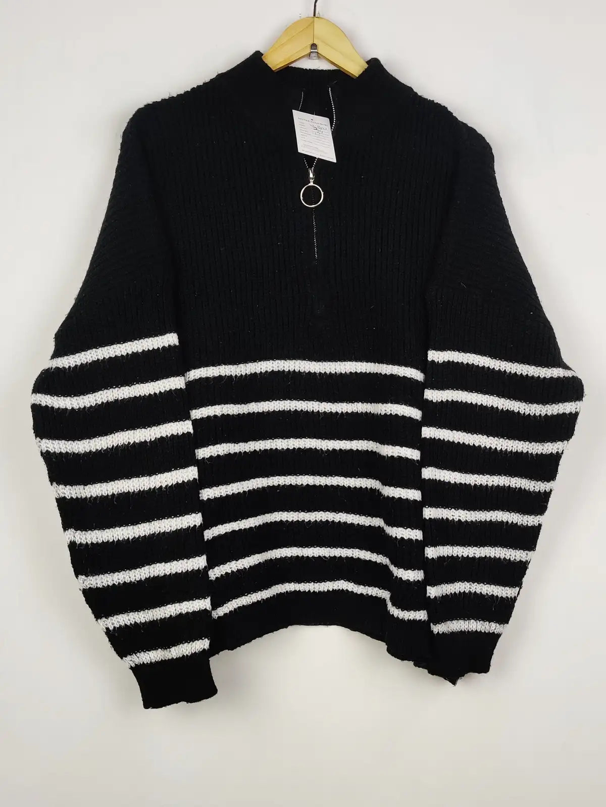 Buy online pre-used pre-loved 100% authentic & Original branded Shein (WT-8047) available in Pakistan. Top international brands avilable.