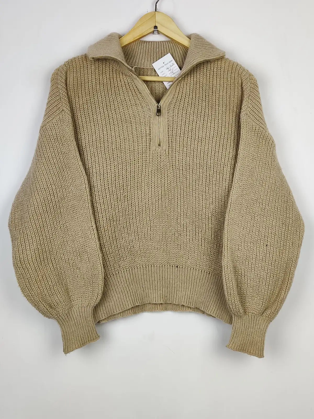 Buy online pre-used pre-loved 100% authentic & Original branded Unknown Brand (WT-8091) available in Pakistan. Top international brands avilable.