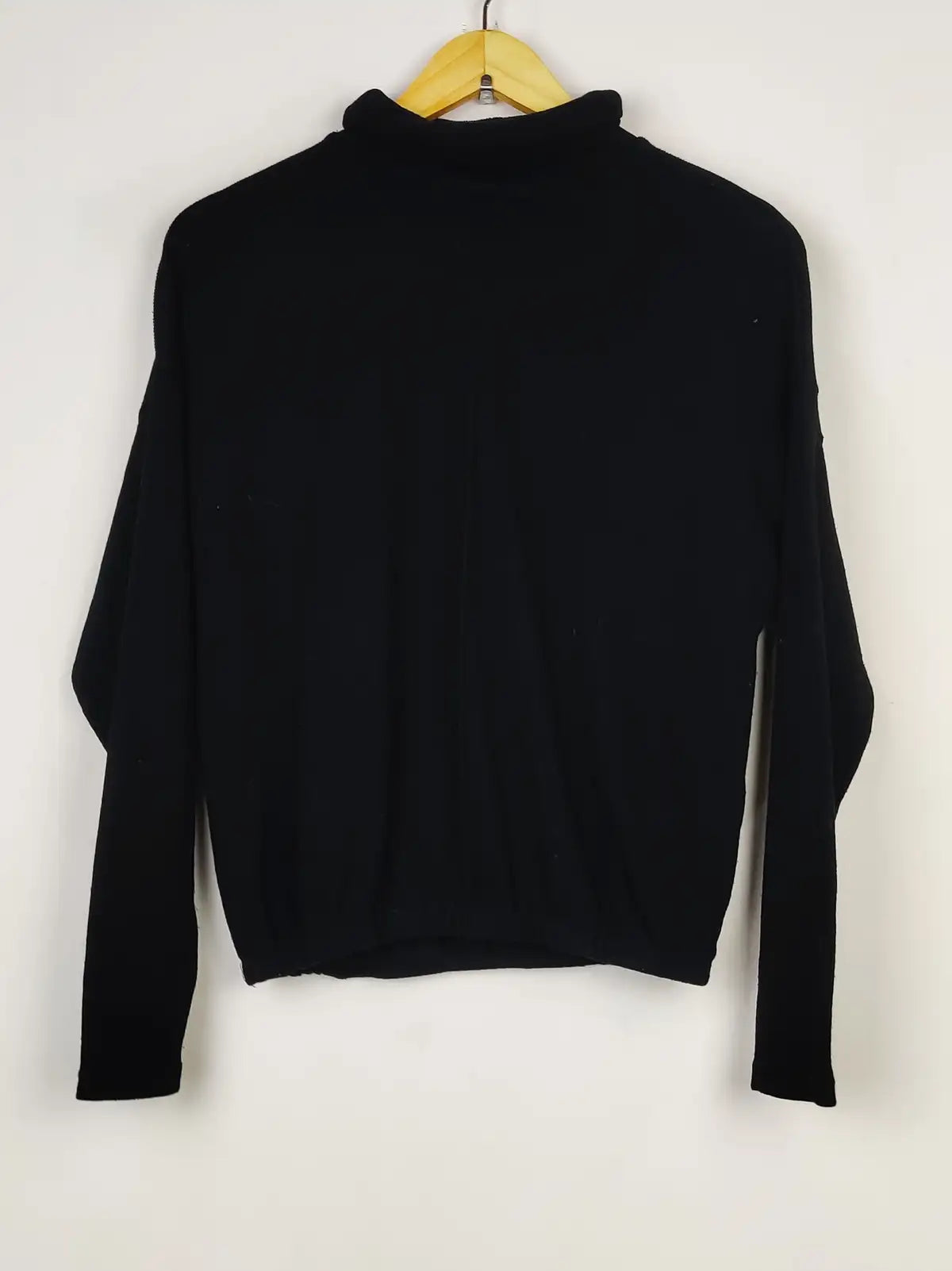 Buy online pre-used pre-loved 100% authentic & Original branded Amisu (WT-8112) available in Pakistan. Top international brands avilable.