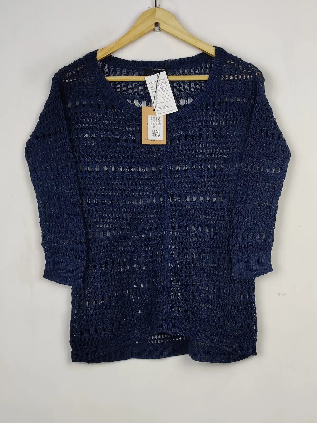 Buy online pre-used pre-loved 100% authentic & Original branded Dkny (WT-8118) available in Pakistan. Top international brands avilable.