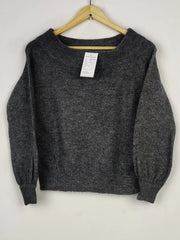 Buy online pre-used pre-loved 100% authentic & Original branded H&M (WT-8132) available in Pakistan. Top international brands avilable.